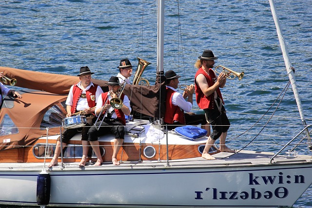 的均衡表现 的均衡表现